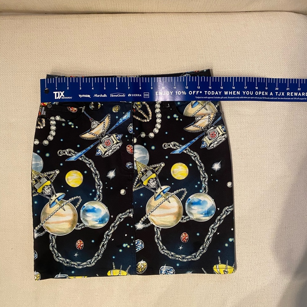 Love Moschino “Space” mini skirt, US size 4 - Picture 2 of 6